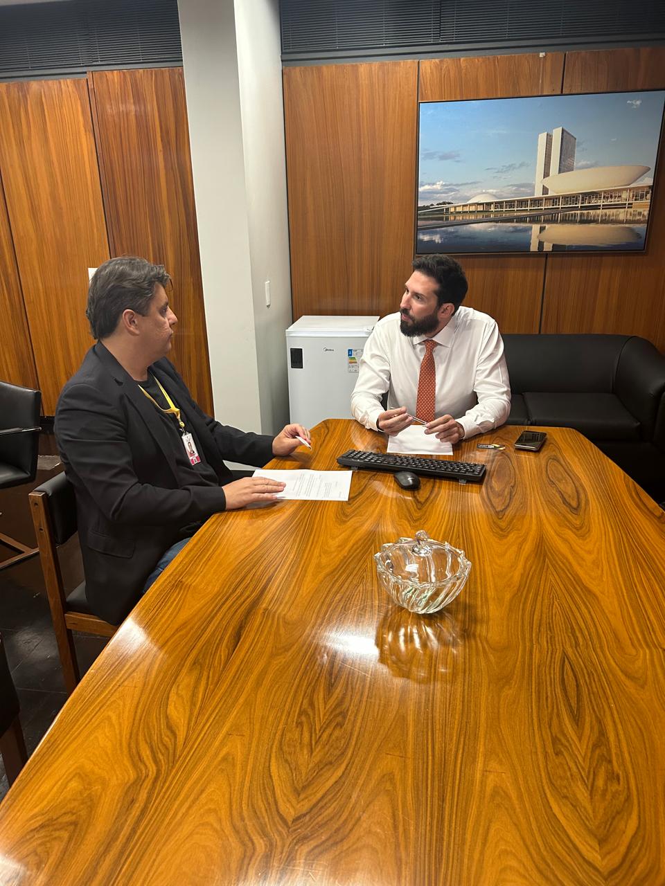 AGEMPU se reúne com Secretário Geral da Mesa da Câmara dos Deputados.