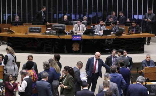 Fenapef propõe alterações à PEC 18/2025 e busca apoio para a admissão da proposta