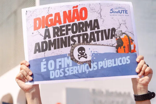 3 mitos sobre serviços públicos que você precisa saber para não cair no conto da Reforma Administrativa