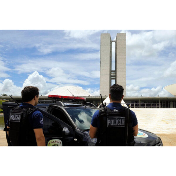 Porte de arma para policiais legislativos é ampliado para assembleias estaduais