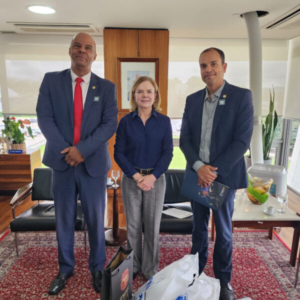 FenaPRF, Fenapef e Cobrapol articulam junto ao Governo Federal o resgate da previdência e pensão policial na PEC 18/2025